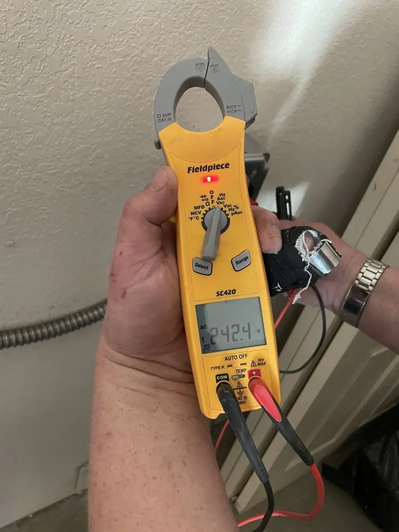 Voltage testing with clamp meter during Generator Installation in One Loudoun